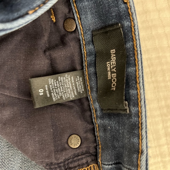 Express Barely Boot Jeans Low Waist Dark Blue Size 0 Short - Picture 5 of 5